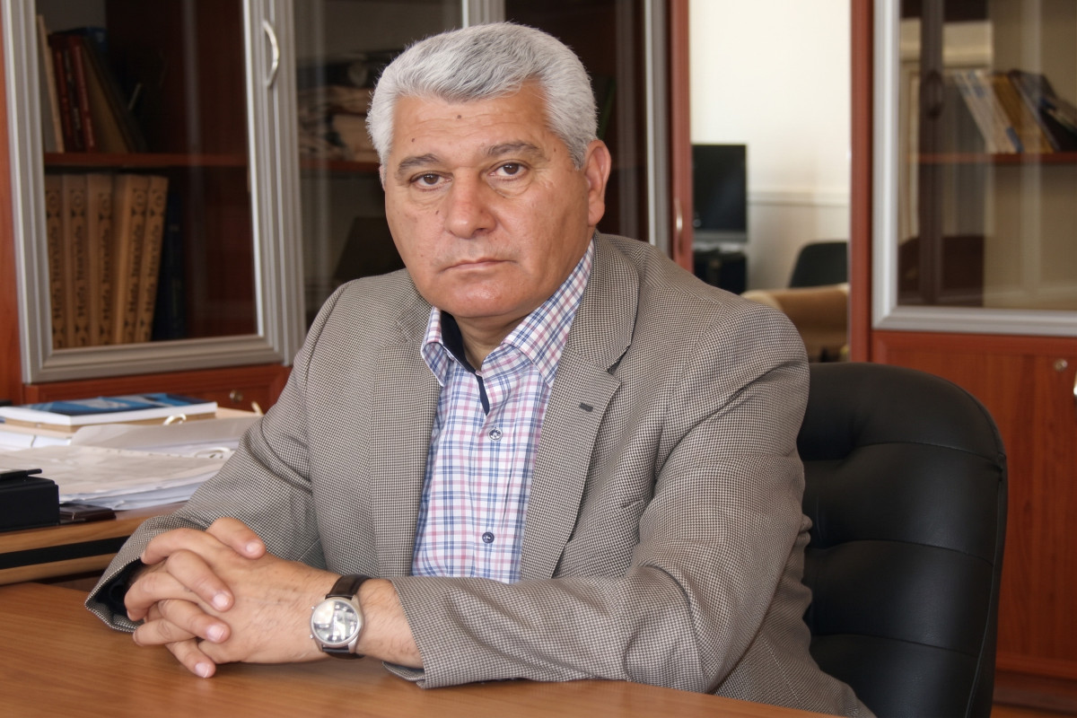 Muxtar Kazımoğlu:  “Təpəgözü Polifemdən daha qədim obraz saymaq olar” – Müsahibə 
