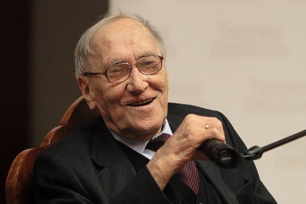 "Dünyanı yaratdığına görə Tanrını qınamağa heç bir haqqımız yoxdur, çünki..."  - Polyak mütəfəkkirdən sitatlar  