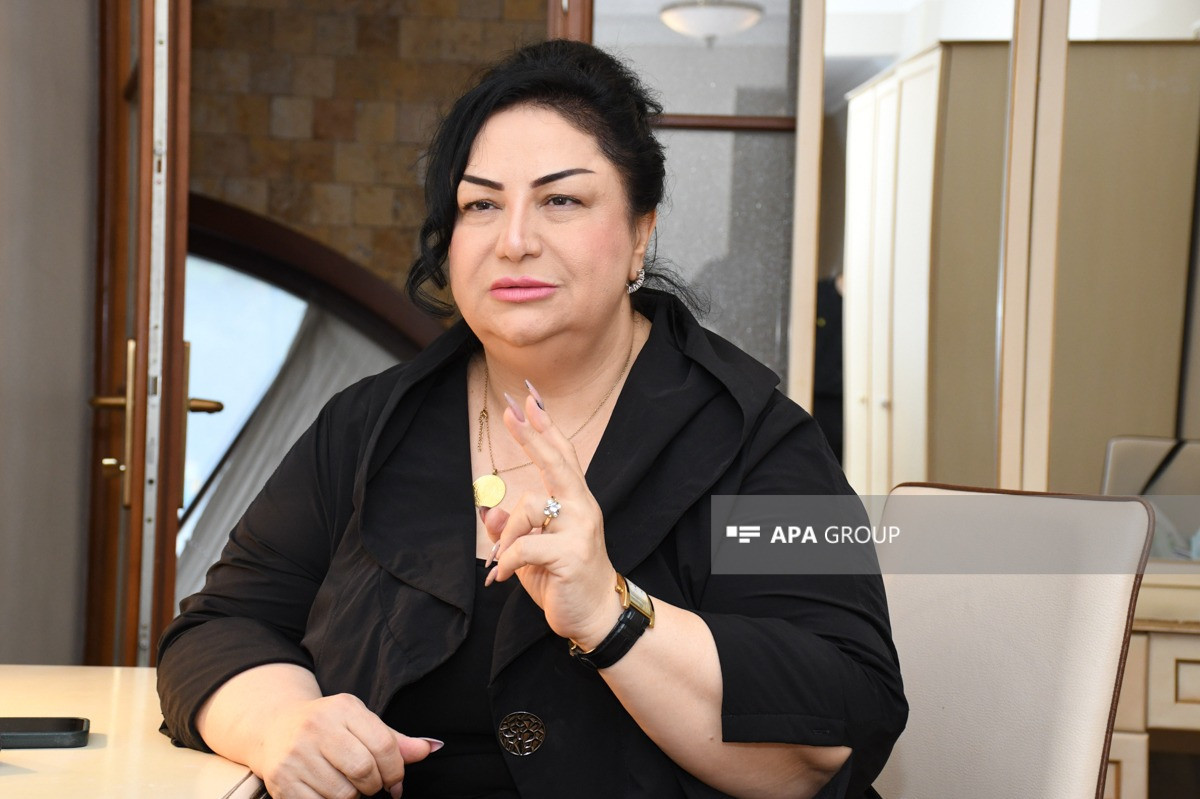 Almaz Ələsgərli: "Həyat yoldaşım sənətdə nəsə etməyimə imkan vermədi" - Müsahibə