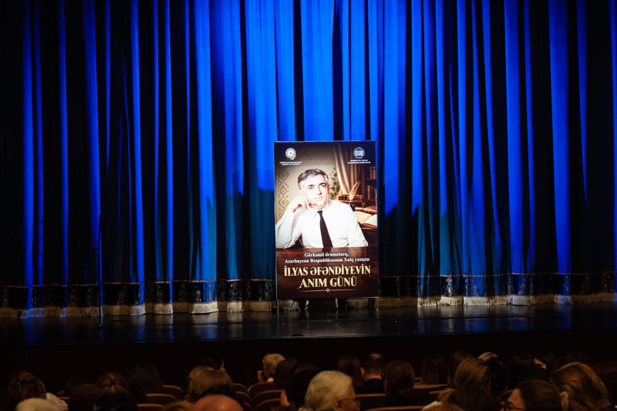 Akademik Milli Dram Teatrında İlyas Əfəndiyevin anım günü keçirildi 