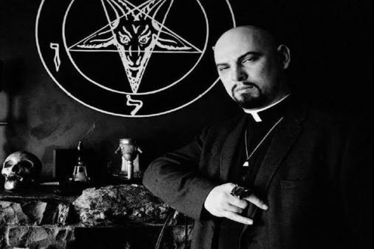 "Şeytan İncili"ni yazan okkultist yazıçı Anton Şandor LaVey kim idi?  