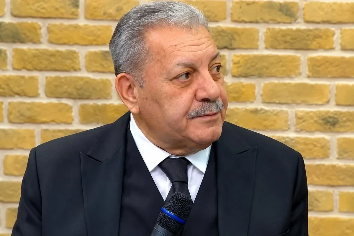 "O səs yaşadıqca mənim də ilk məhəbbətim yaşayacaq..." - Səhnəmizin kişi siması haqqında 
