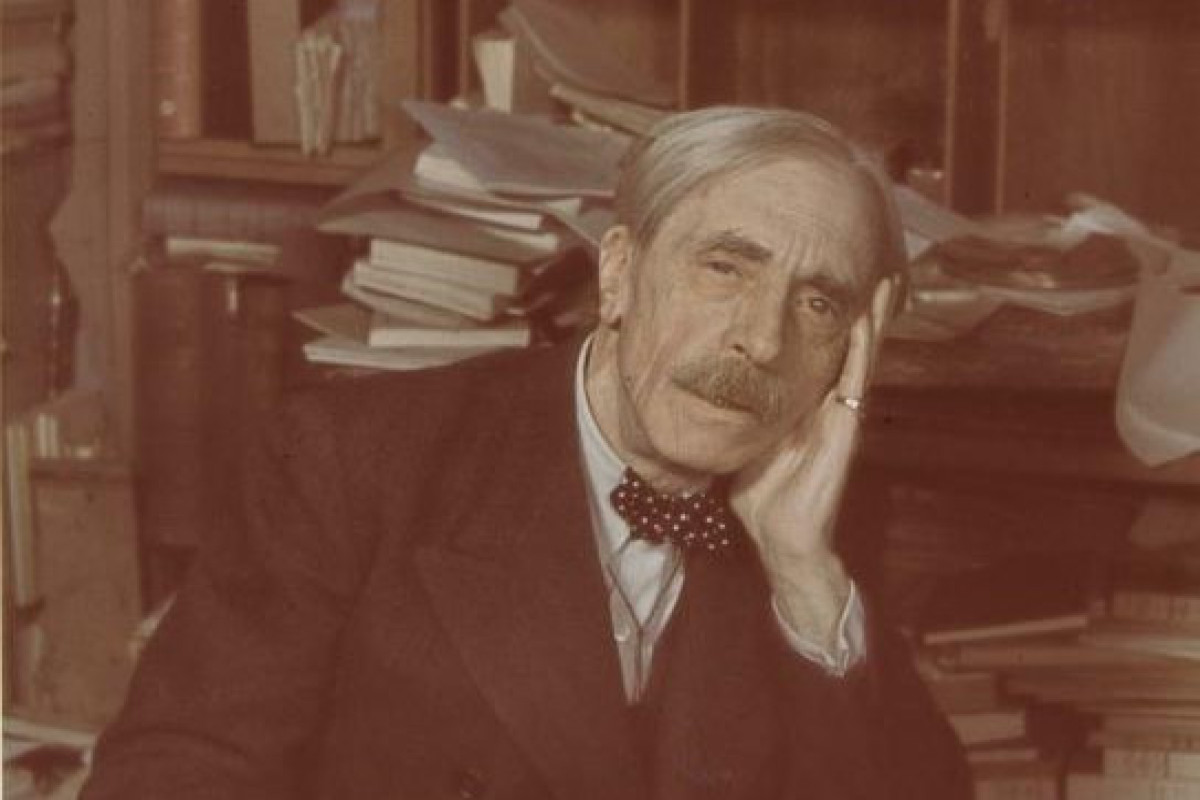 "Və öldük mamırlar üzərində..." - Paul Valeridən sevgi şeiri  