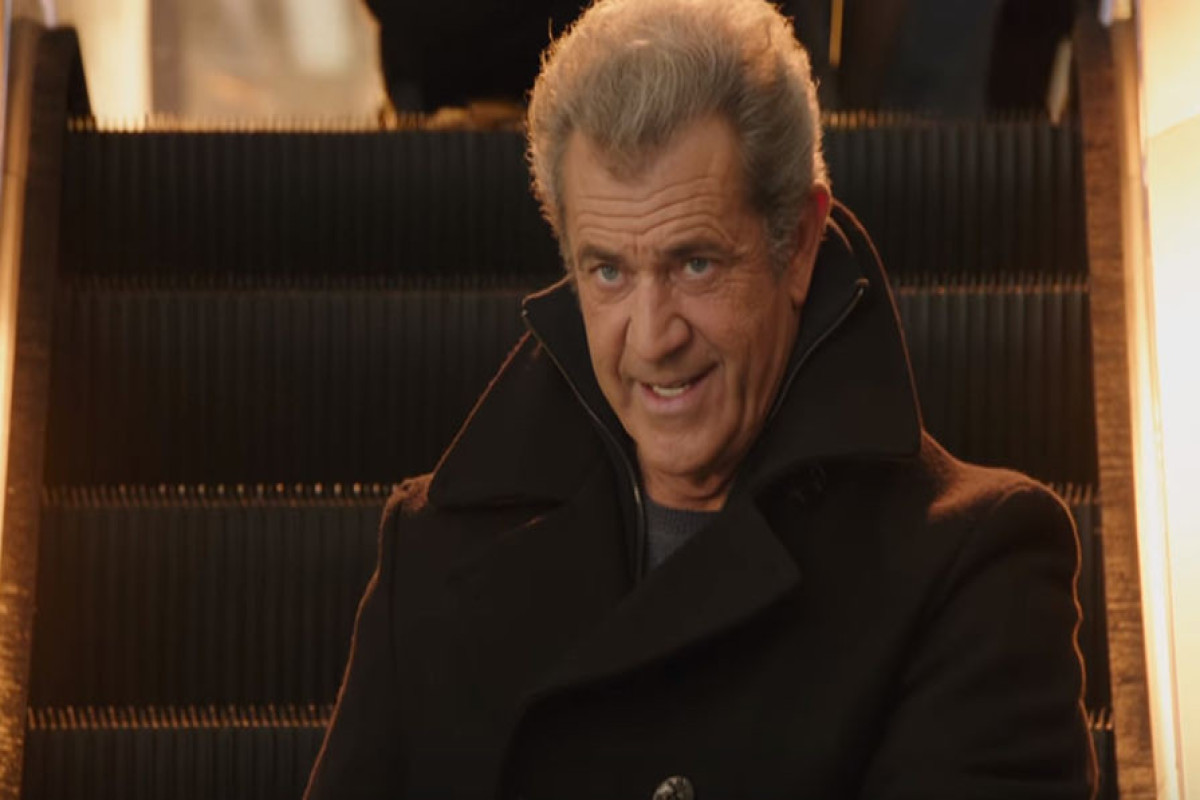 Mel Gibson buna görə üzr istədi 
