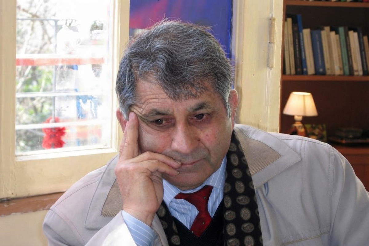 "Sən elə gəlirsən ki, gedənə oxşayırsan..." - Tofiq Abdinin şeirləri  