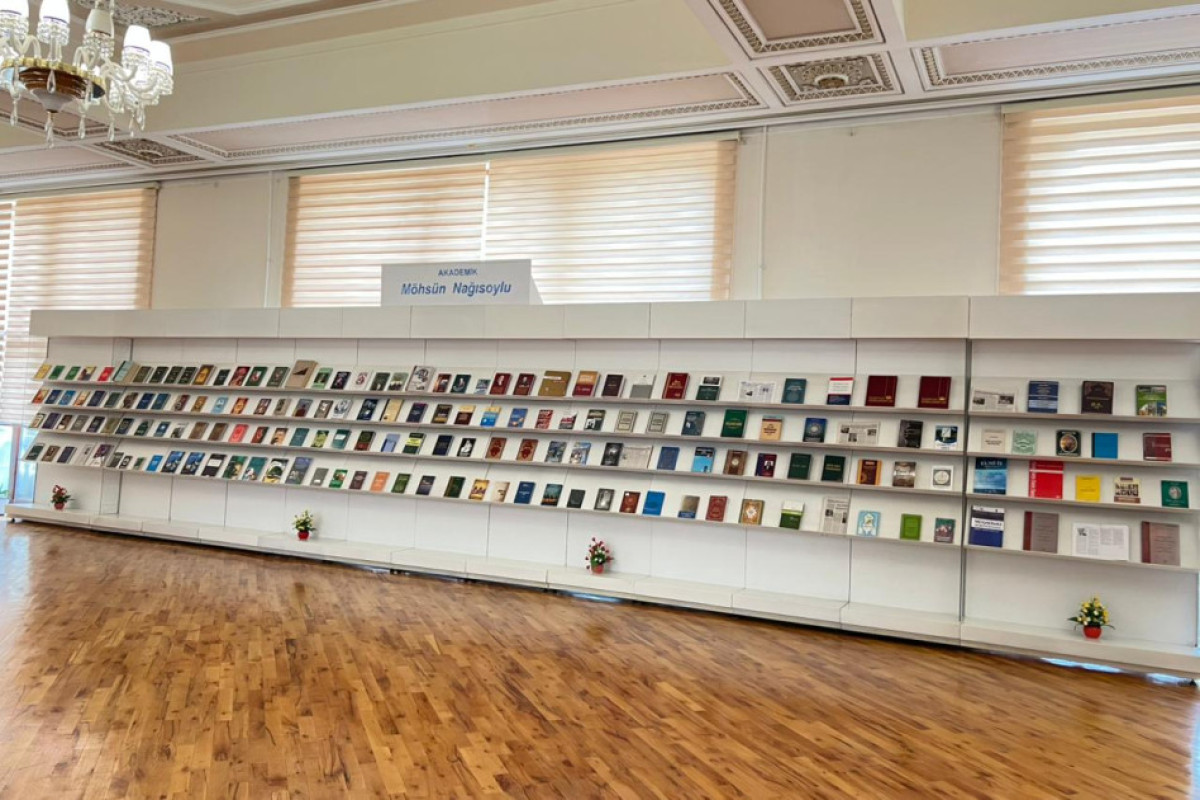 Möhsün Nağısoylunun yubileyinə həsr olunmuş kitab sərgisi açıldı 