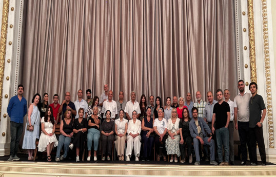 Sumqayıt teatrı yeni...