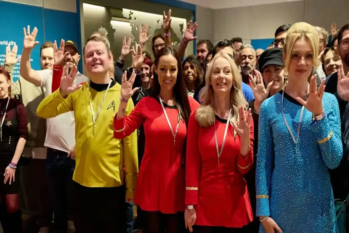 Londonda "Star Trek" pərəstişkarlarından tarixi Ginnes rekordu 