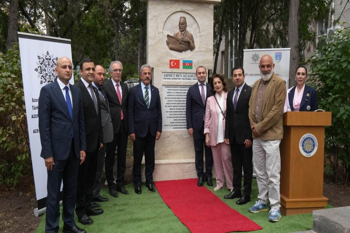 Əhməd bəy Ağaoğlunun barelyefi və adına auditoriya açıldı - Ankara Universitetində 