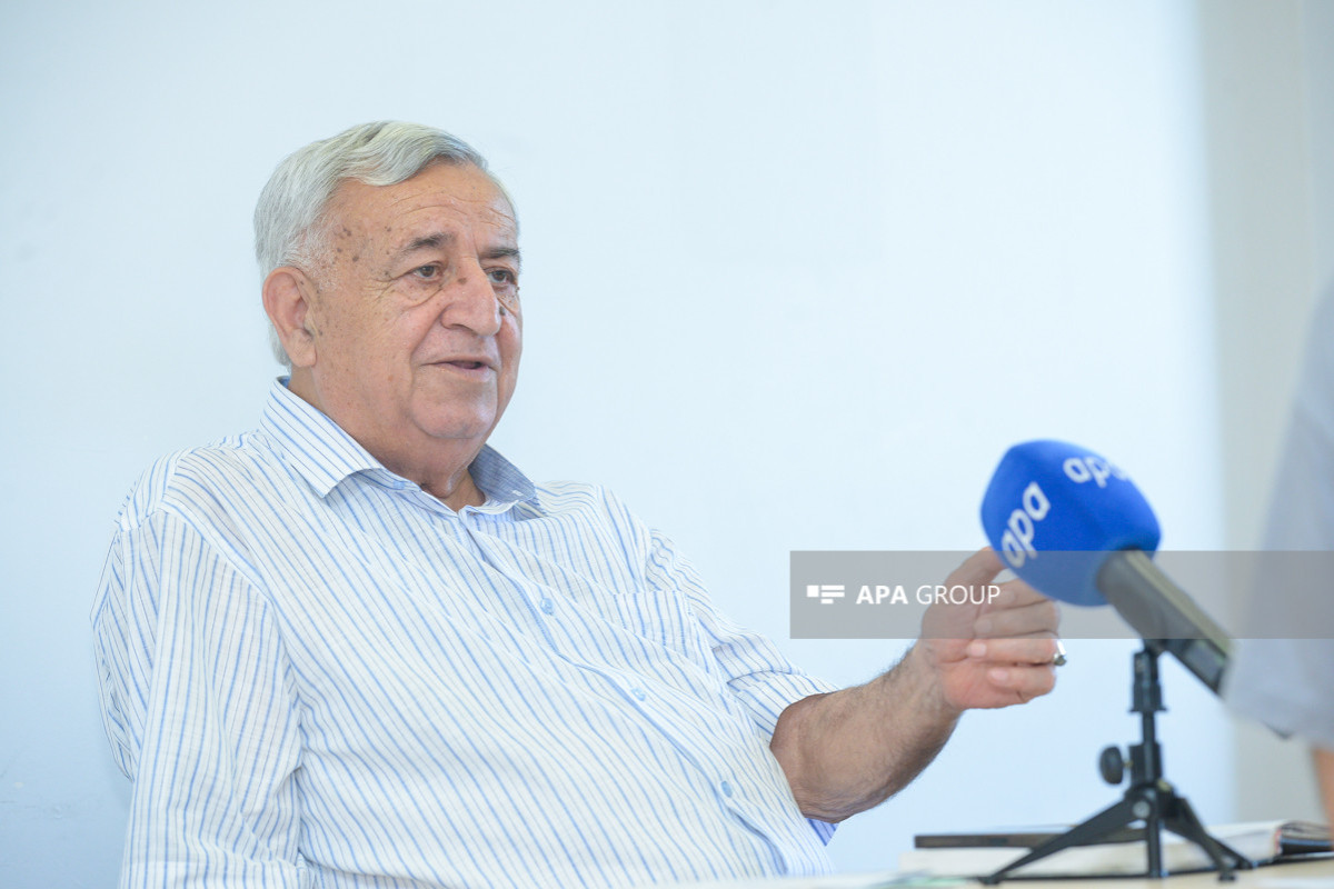 Xalq artisti Fəxrəddin Dadaşov:  "Alim Qasımov indi özü üçün dilxoşluq edir..." - Müsahibə  